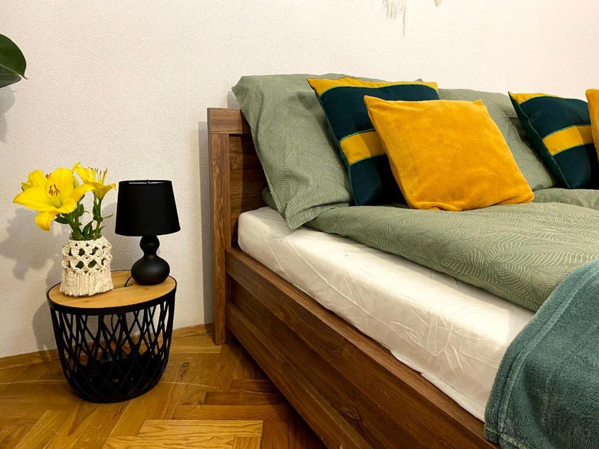 Green House Apartments Krasków Εξωτερικό φωτογραφία